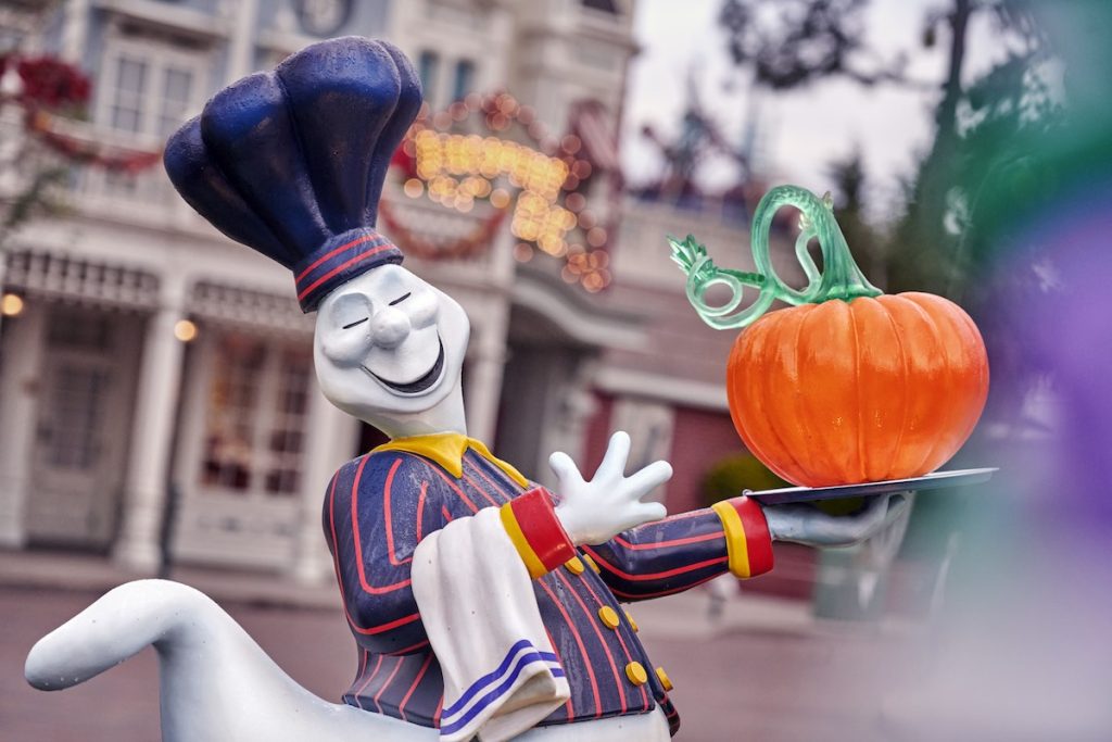 Fantôme d' halloween à Disneyland Paris